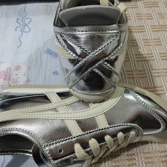 Onitsuka Tiger Silver Glossy Casual Shoes - Picture 7 of 7